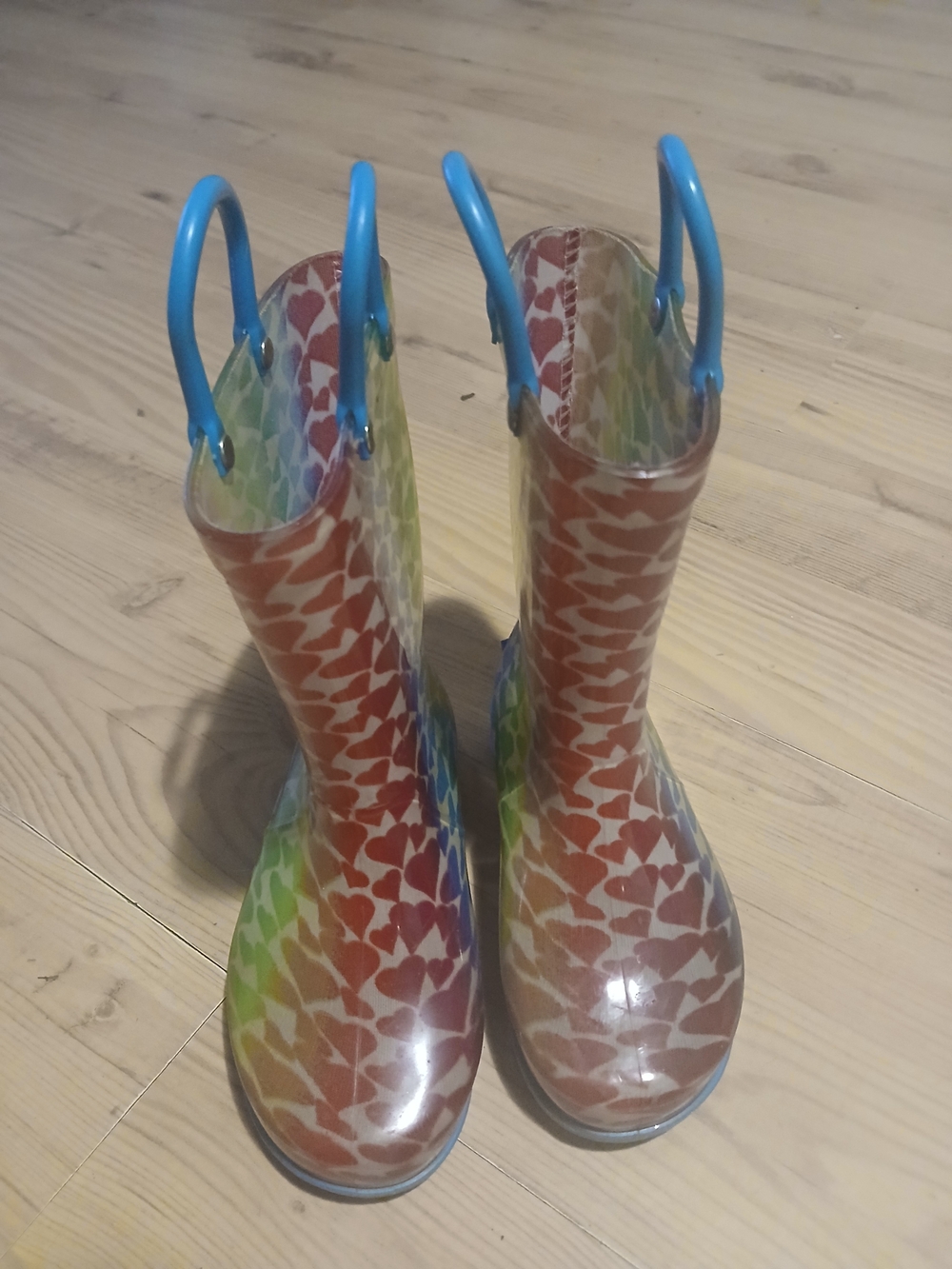 Austin Kids Rainbow Heart Rain Boots with Blue Handles